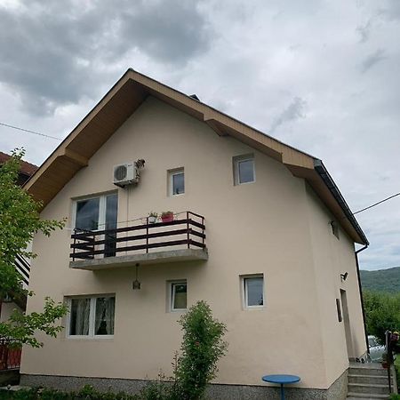 Apartament Idila Bajina Basta Zewnętrze zdjęcie